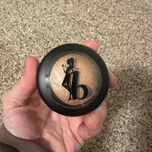 Be a Bombshell Baked Bronzer